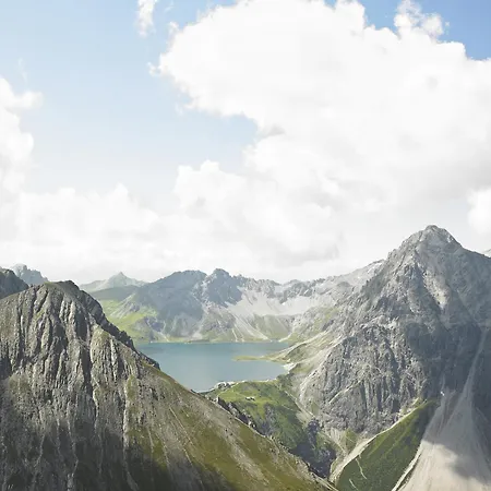 Tschanun Apartament *