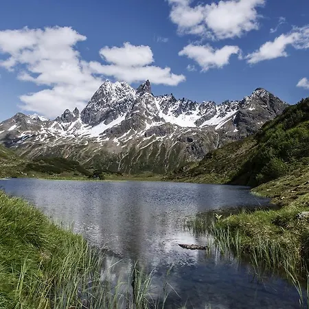 Tschanun Apartament *